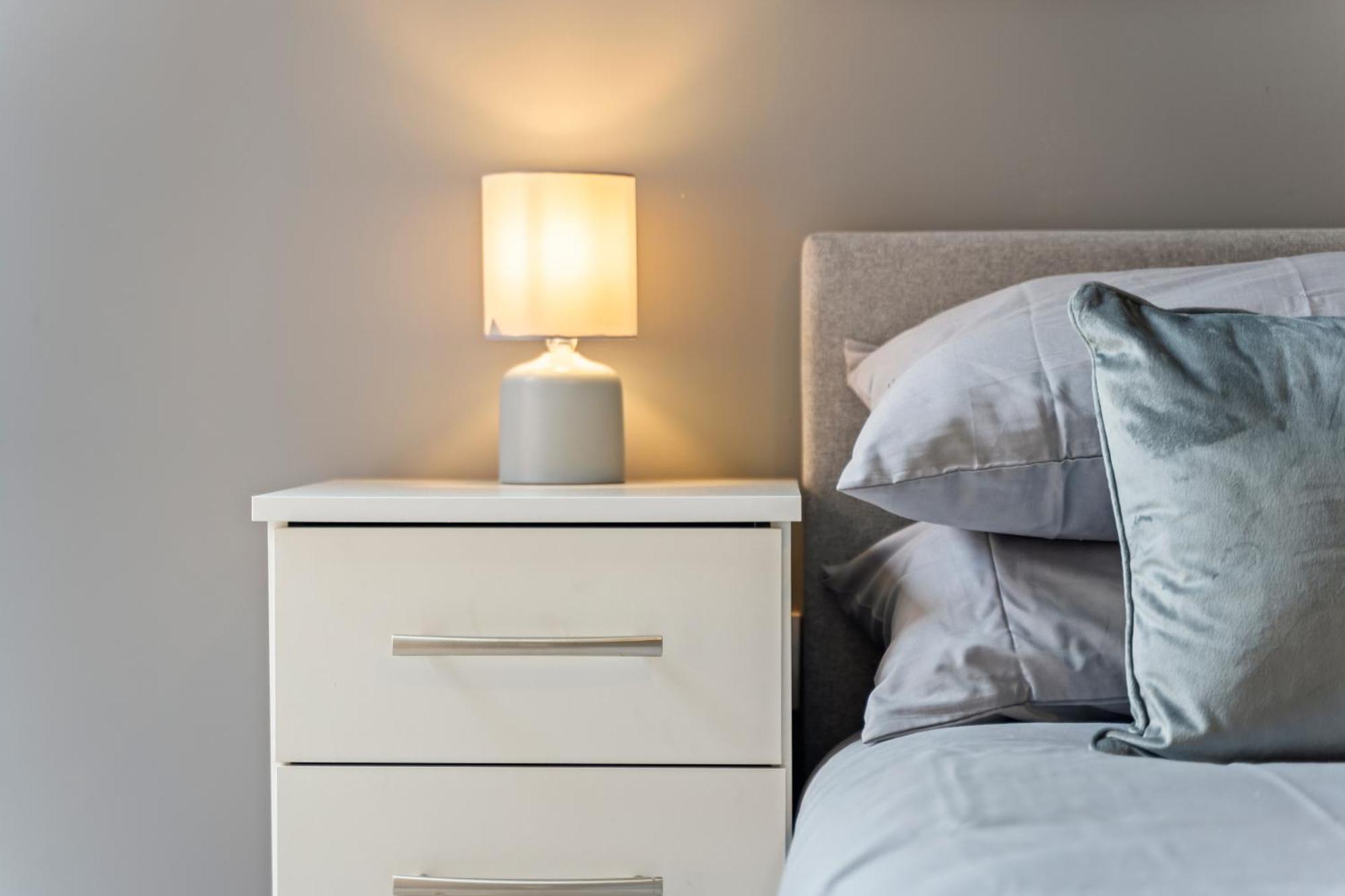 Bronze Haven - A Luxe And Cozy Stay In Birmingham Bagian luar foto
